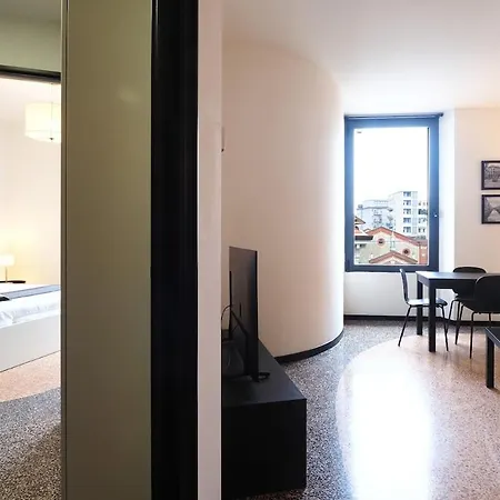 Apartment Interior 900 - 4th Floor - Duomo - Missori *