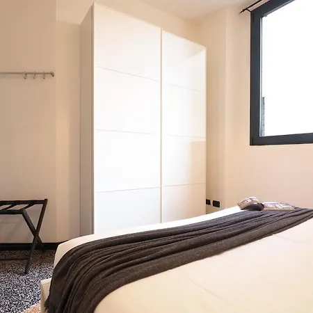 Interior 900 - 4th Floor - Duomo - Missori Apartment Milan
