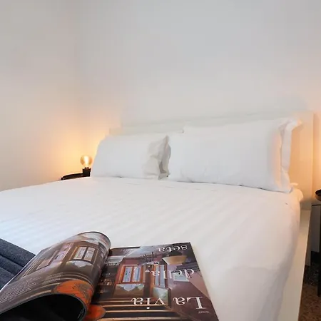 Apartament Interior 900 - 4th Floor - Duomo - Missori Mediolan